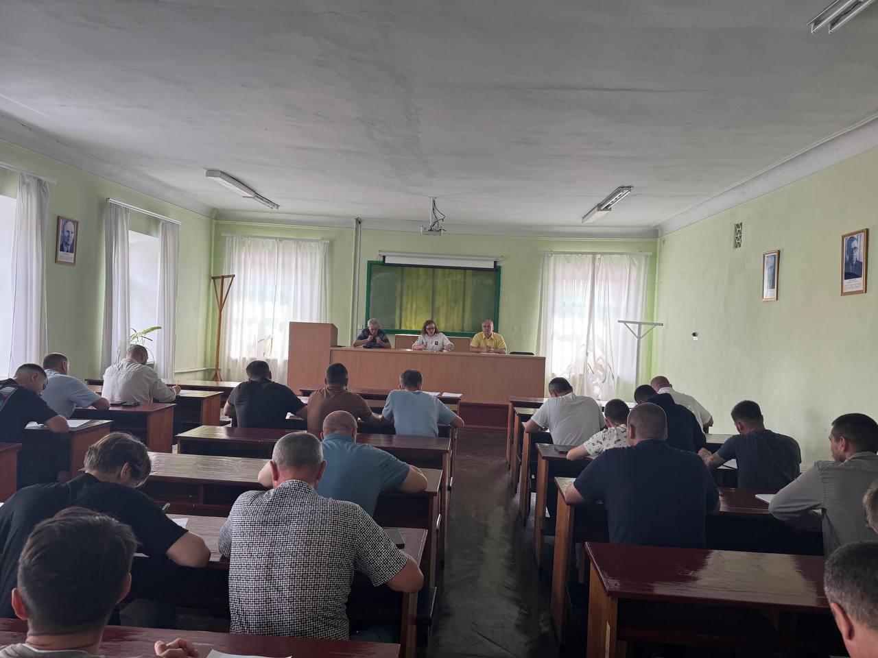 Звіт аспірантів спеціальності 