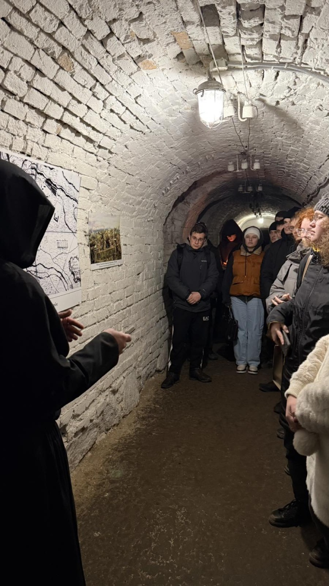 Екскурсія до підземелля Василіанського монастиря.
